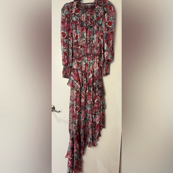Elliatt Pink Floral Long Sleeve Dress - Picture 4 of 15